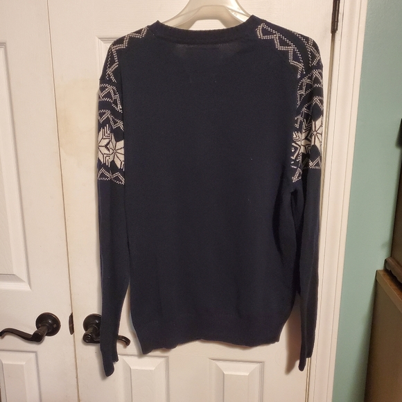 Sweater - Picture 2 of 3